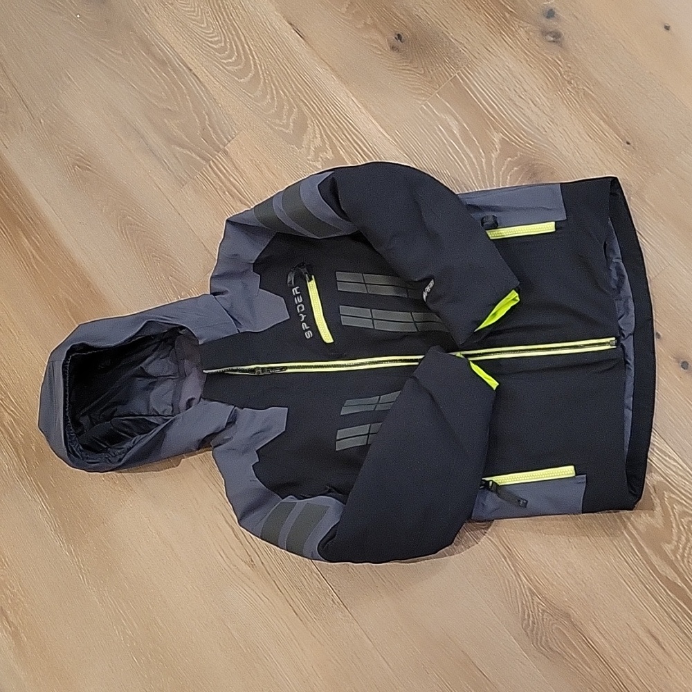 Boys GoreTex Spyder Monterosa Ski Jacket size 10, RECCO avalanche technology